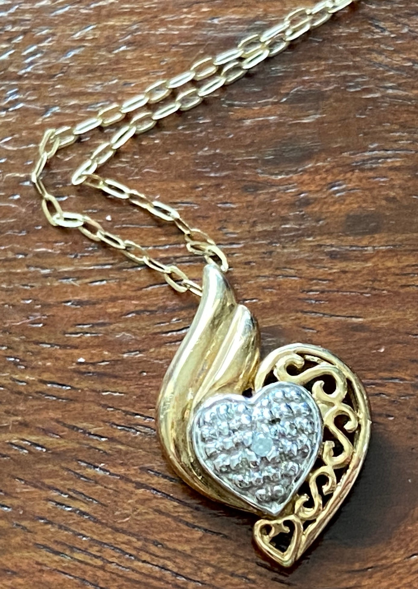 10k Yellow Gold Chain Diamond Accent Heart Pendant Necklace 18" Long