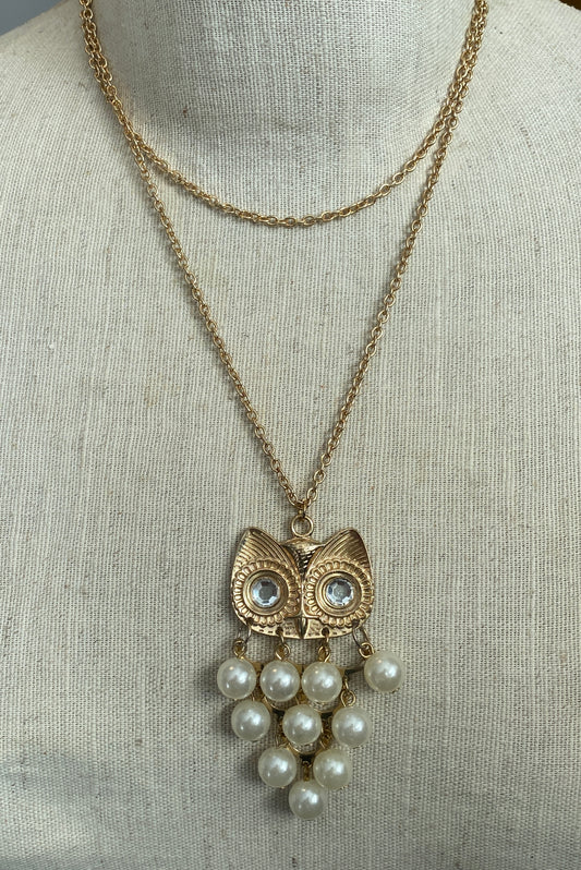 Vintage Gold Tone Chain Link Owl Faux Pearl Rhinestone Pendant Necklace