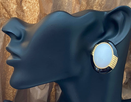 Vintage 80's Monet Black White Gold Clip on Earrings Cabochon