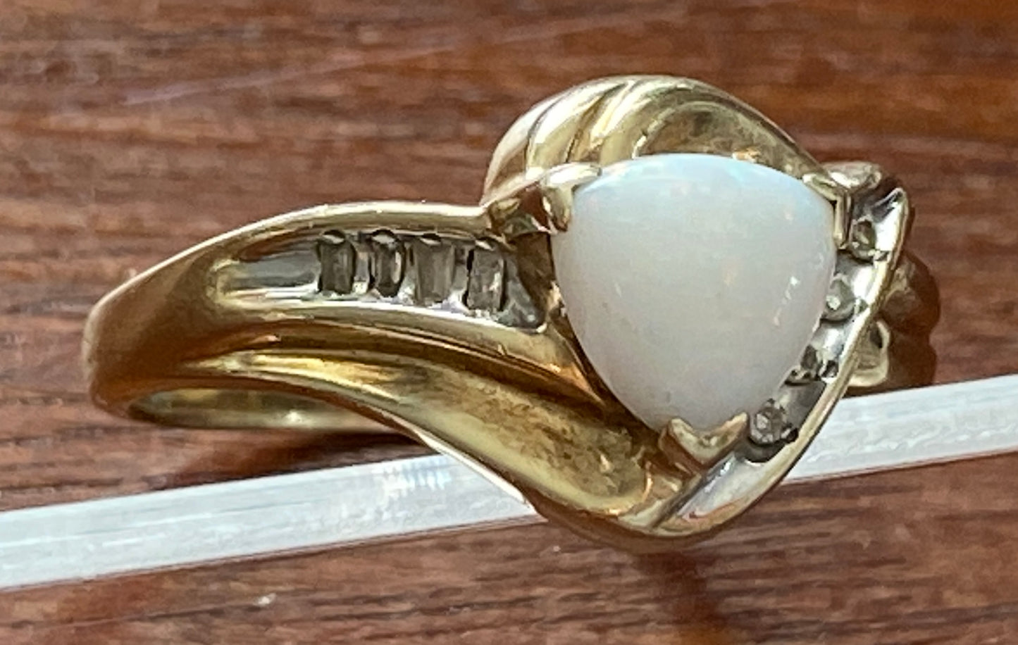 10k Yellow Gold Opal Baguette Diamond Accent Ring Sz 8.5 - Signed GRP