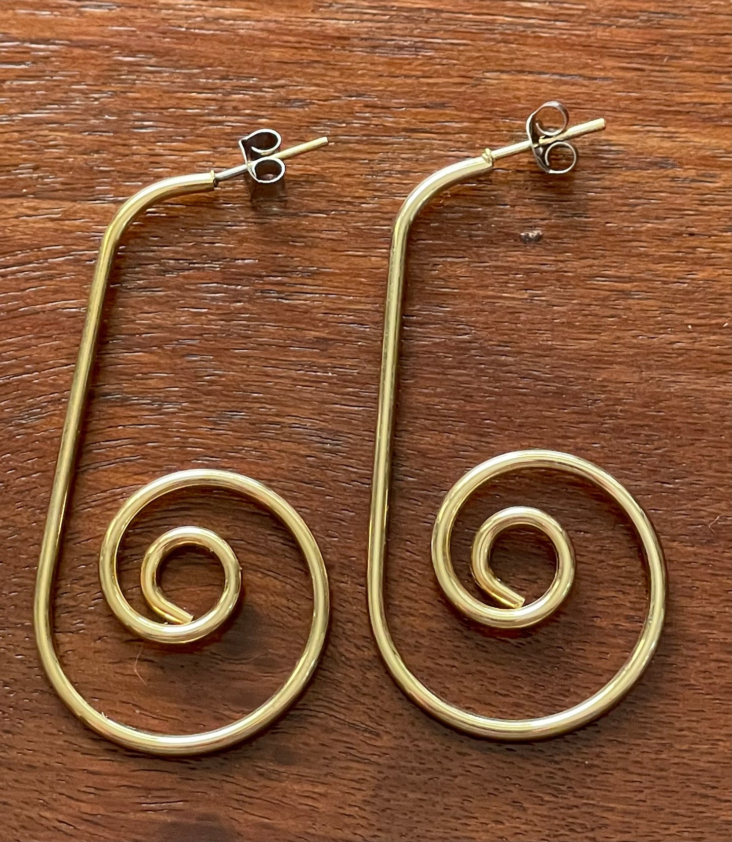 Large Gold Tone Metal Spiral Hoop Pierced Earrings
