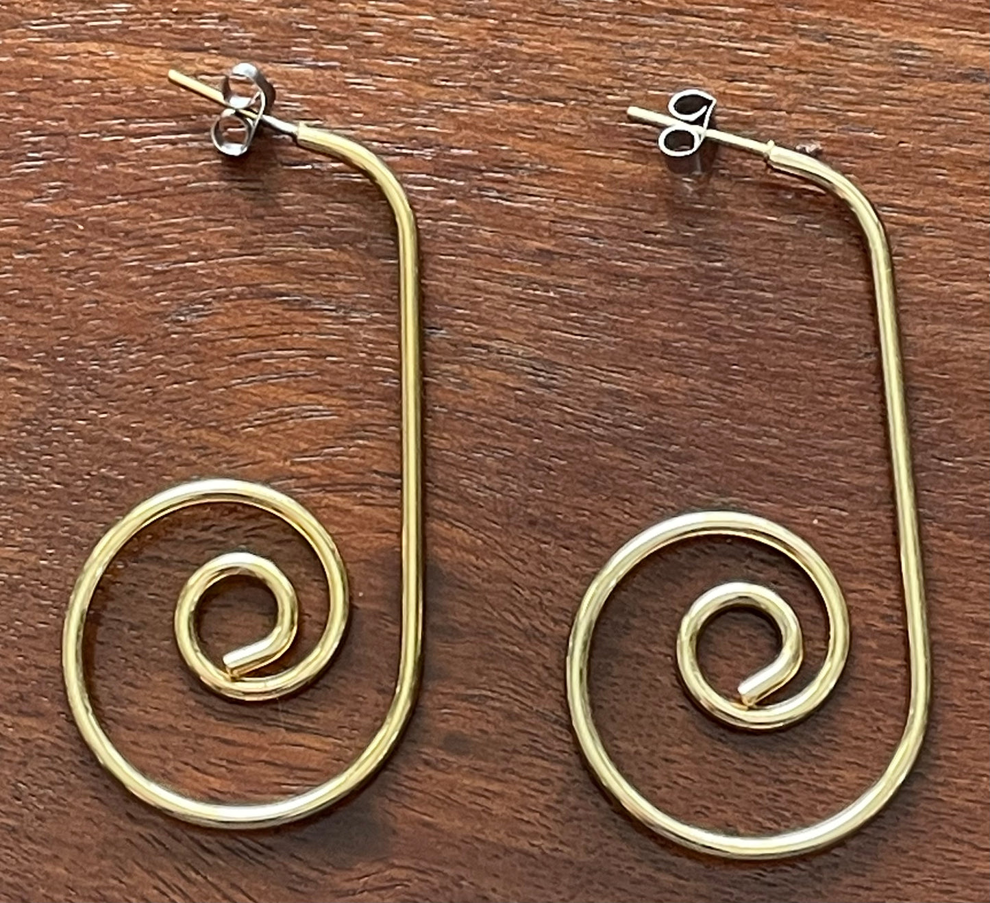 Large Gold Tone Metal Spiral Hoop Pierced Earrings