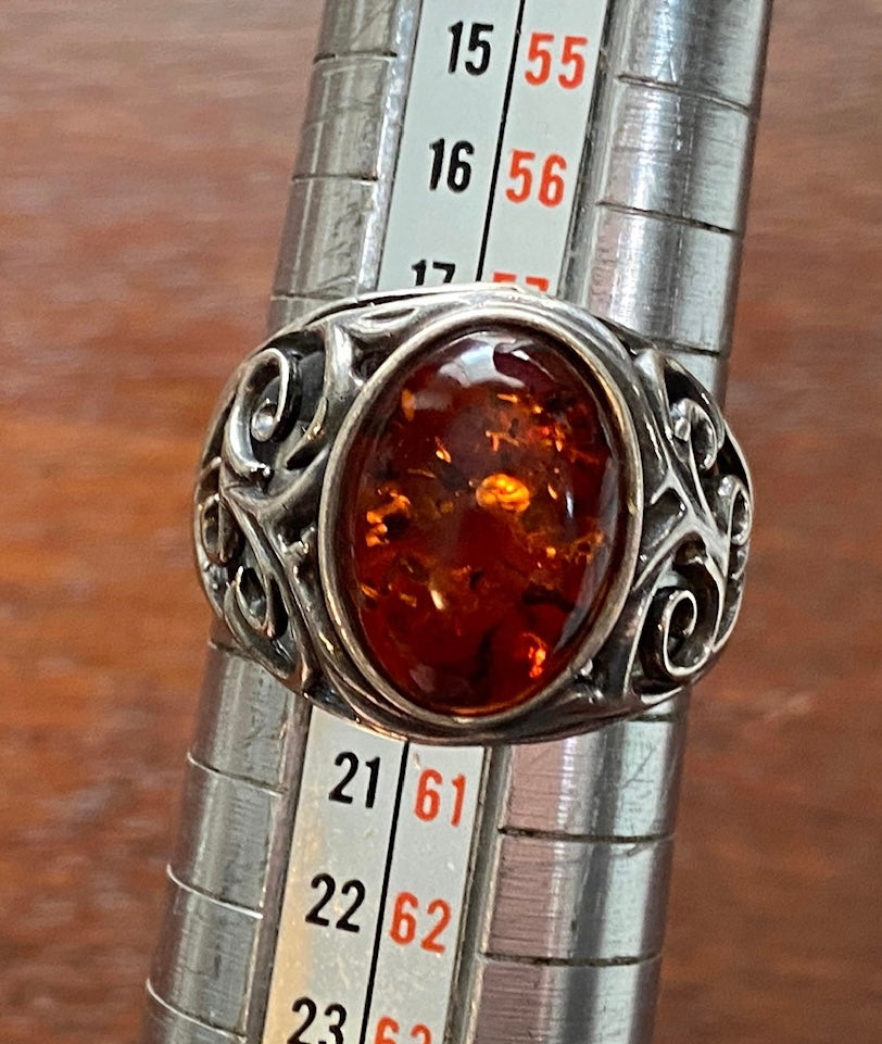 Sterling Silver 925 Amber Cabochon Sz 8.5 Ring Filigree Design Shank