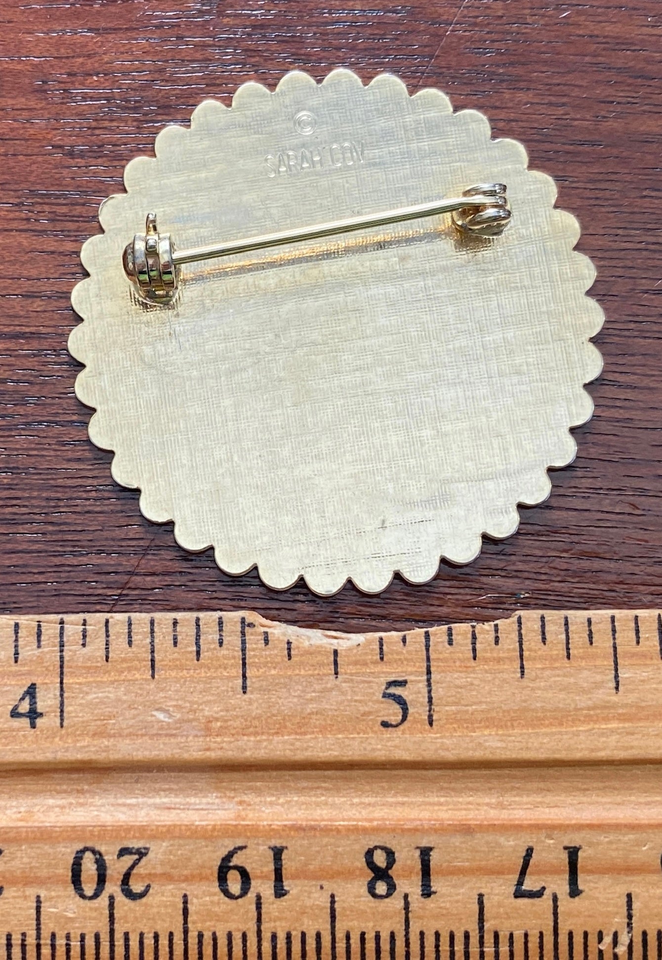 Vintage High Polish Gold Tone Sarah Coventry Engraveable Brooch Pin