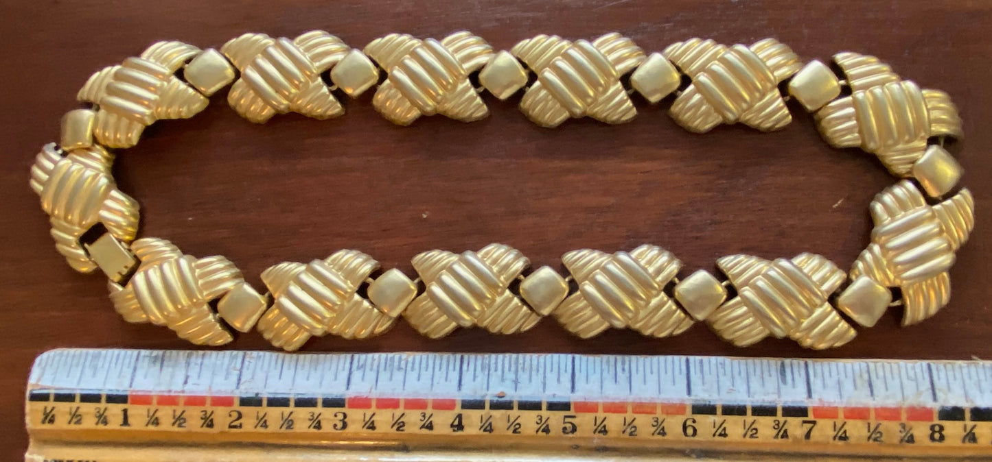 Vintage 80's Brushed Matte Gold Tone X Pattern Collar Necklace Statement