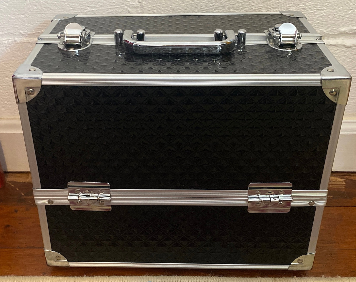 Caboodles Lovestruck Black 12" Ultimate Makeup Train Case Locking w Keys