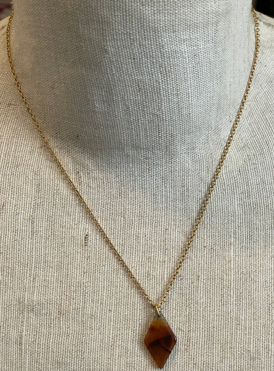 Vintage Diamond Shaped Glass Amber Tone Pendant Chain Necklace