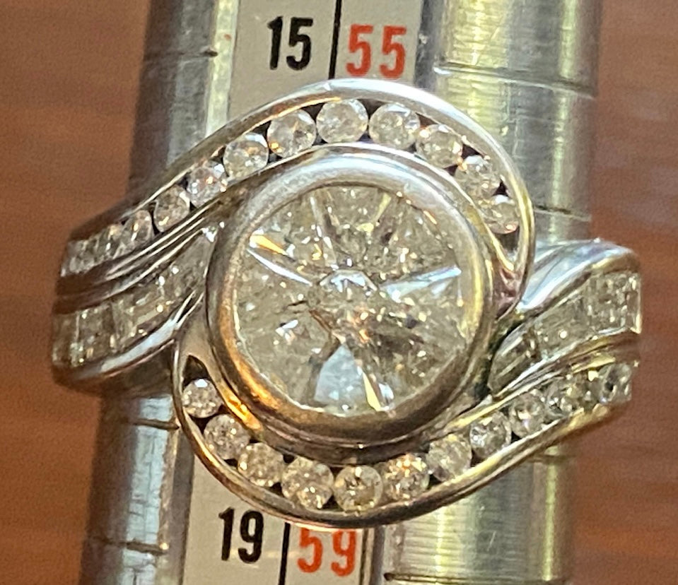 14k White Gold Diamond Halo Engagement Ring Sz 8