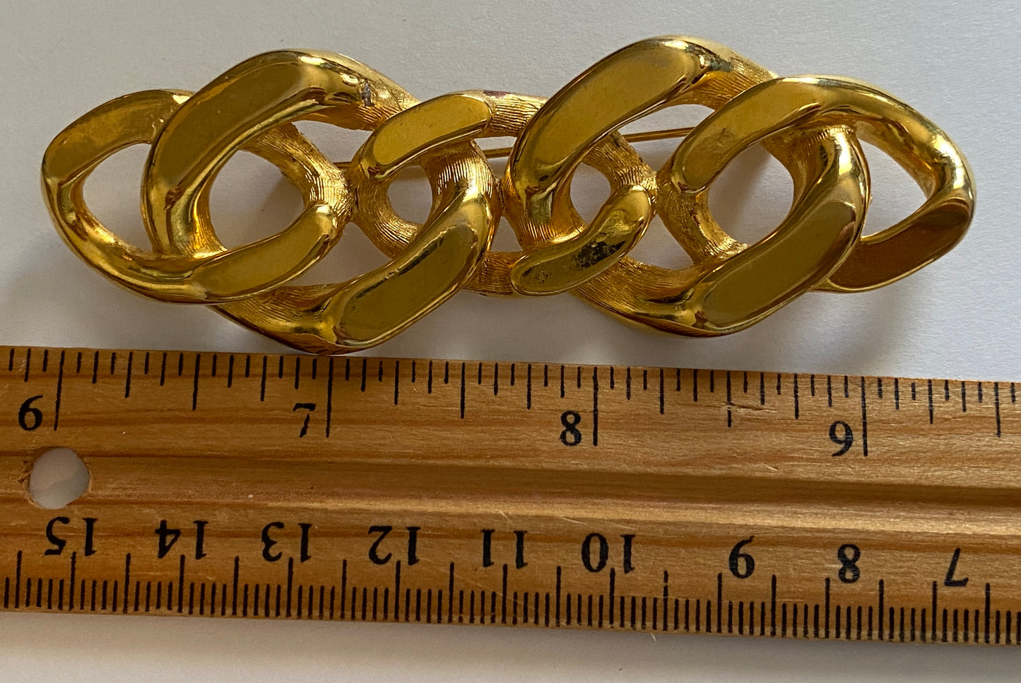 Vintage Gold Tone Metal Curb Chain Large Bar Brooch Pin