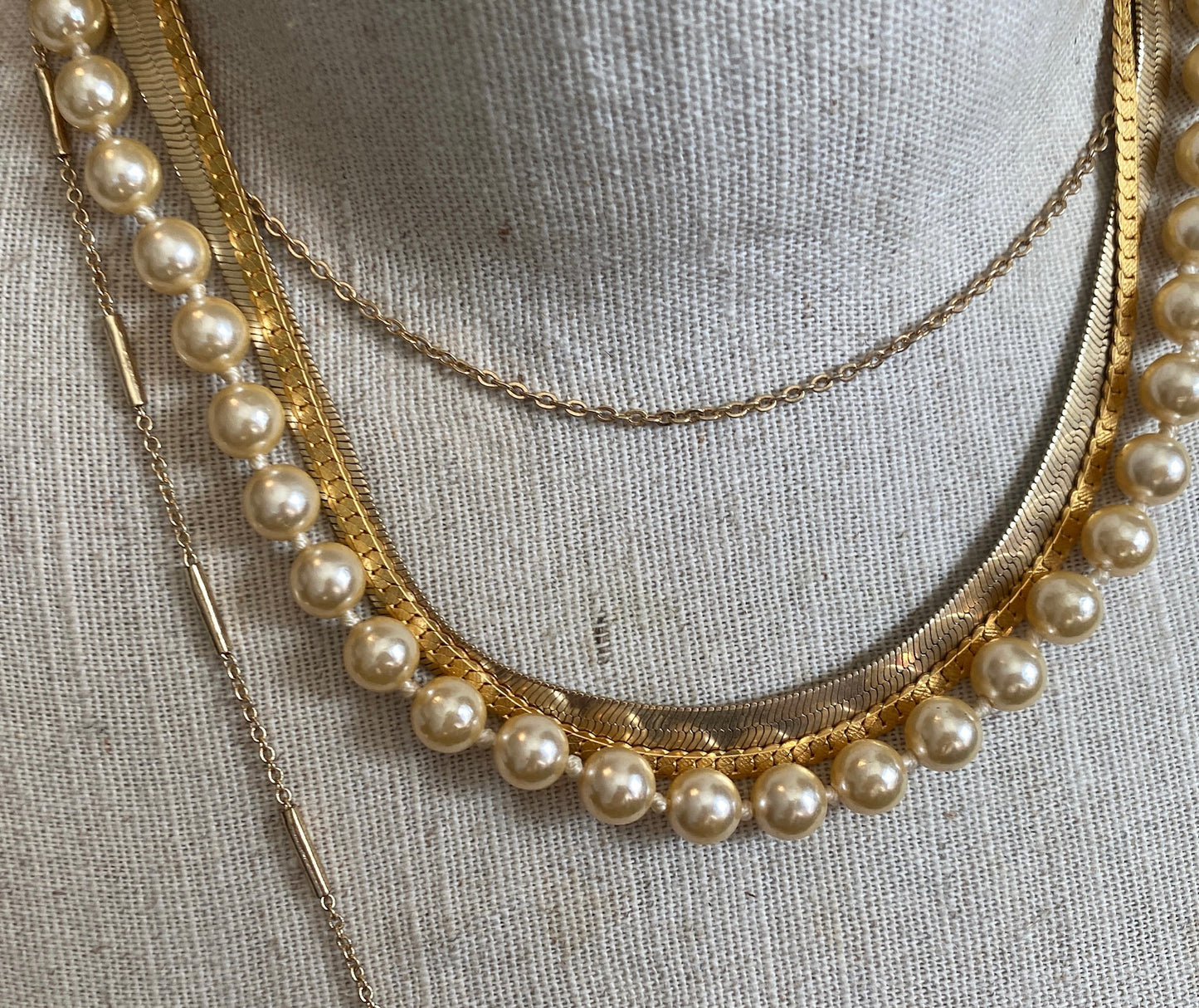 Lot of 5 Vintage Necklaces Faux Pearl Strand Gold Tone Chain Herringbone