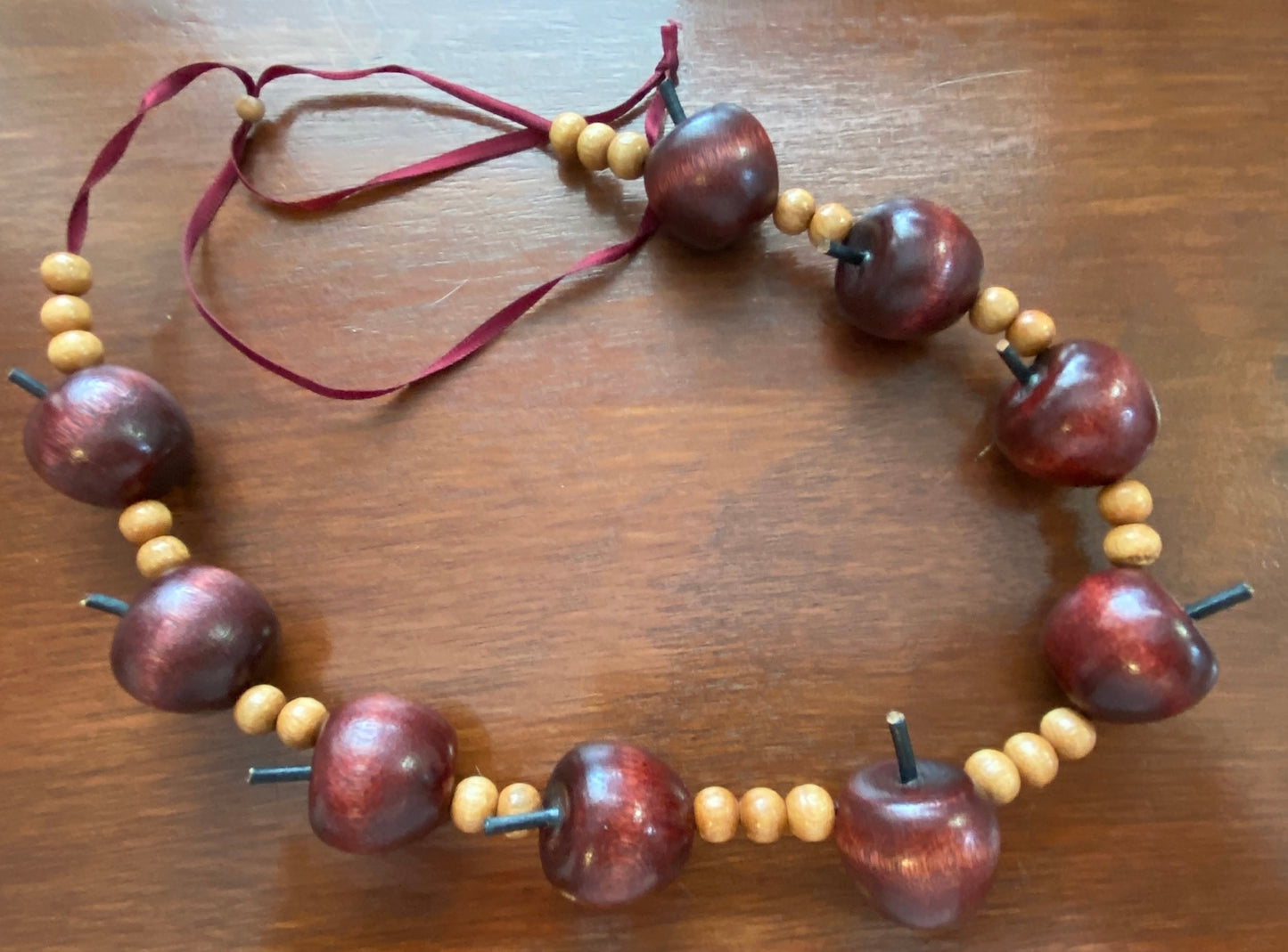 Vintage Wood Bead Apple Adjustable Collar Necklace