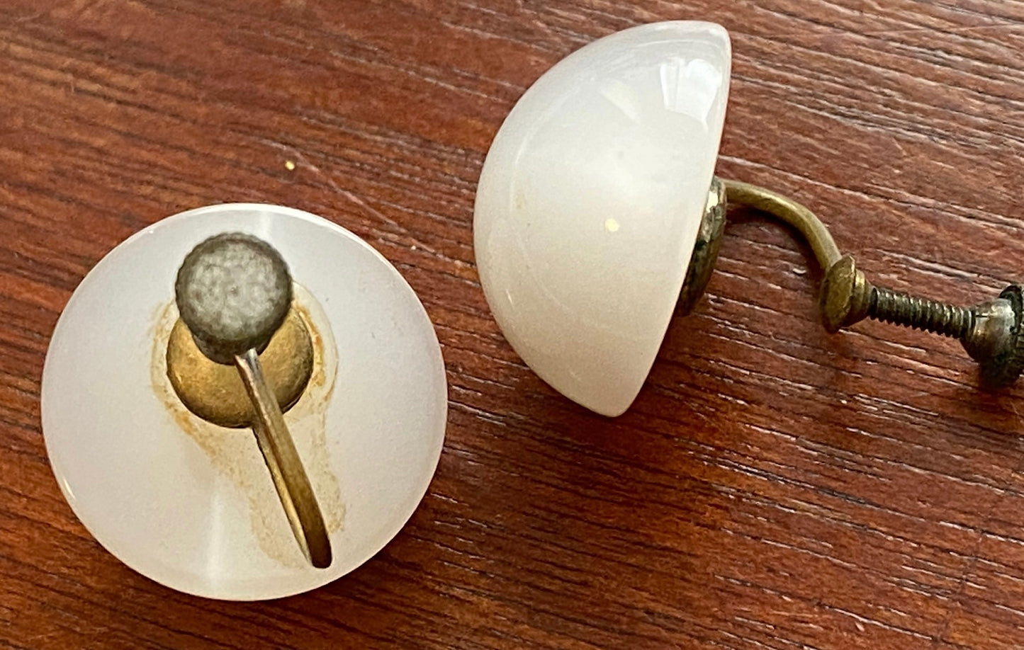 Vintage Screwback Moonstone Cabochon Earrings