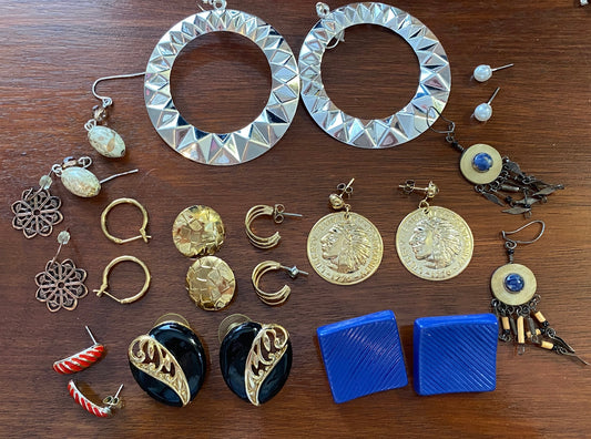 Huge Lot of Vintage to Now Pierced Earrings Coin Black Enamel Gold Tone Faux Pearl