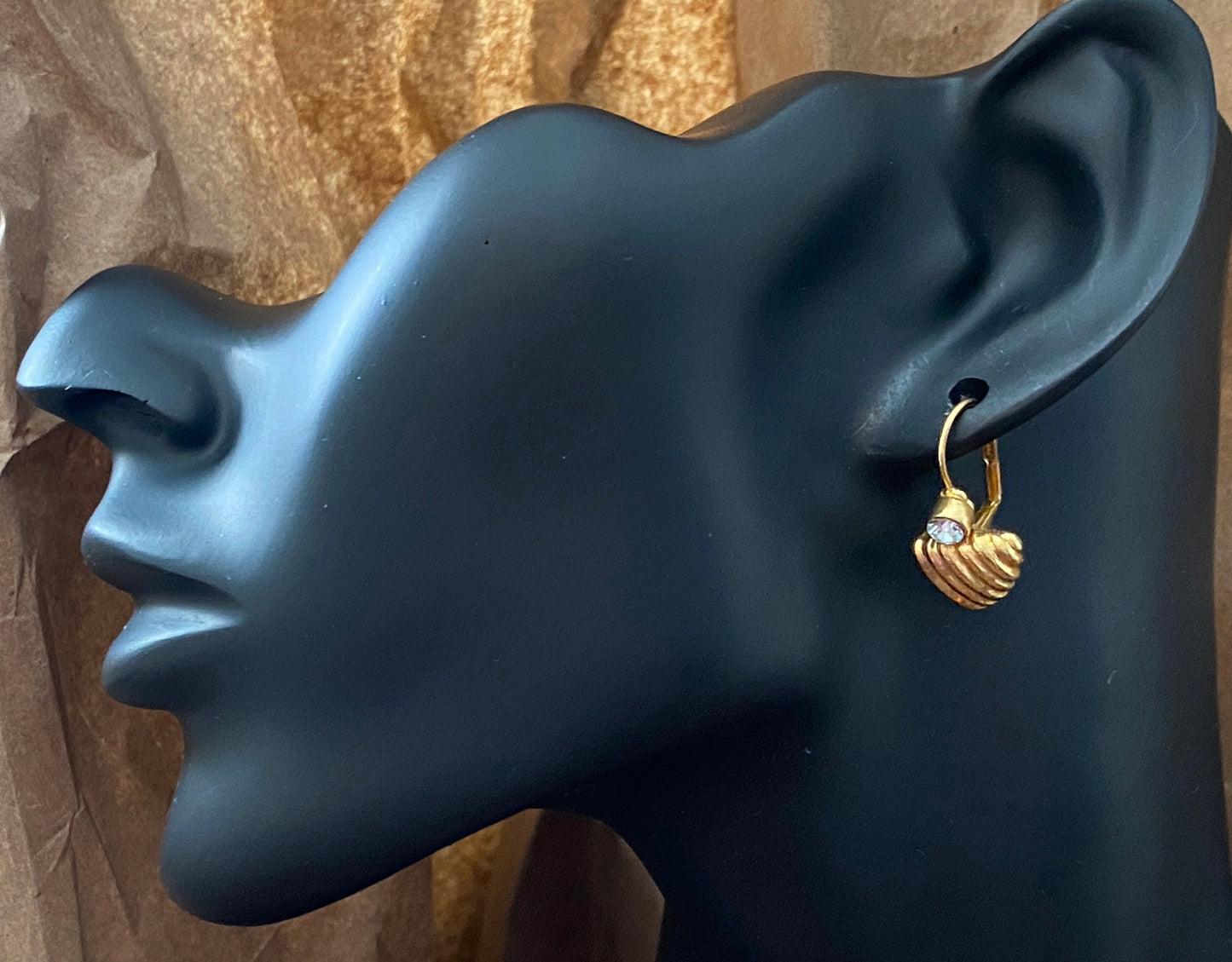 Cute Vintage Gold Tone Ribbed Heart Rhinestone Pierced Drop Earrings