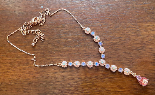 Avon Rose Gold Tone AB Aurora Borealis Pink Enamel Flower Rhinestone Necklace