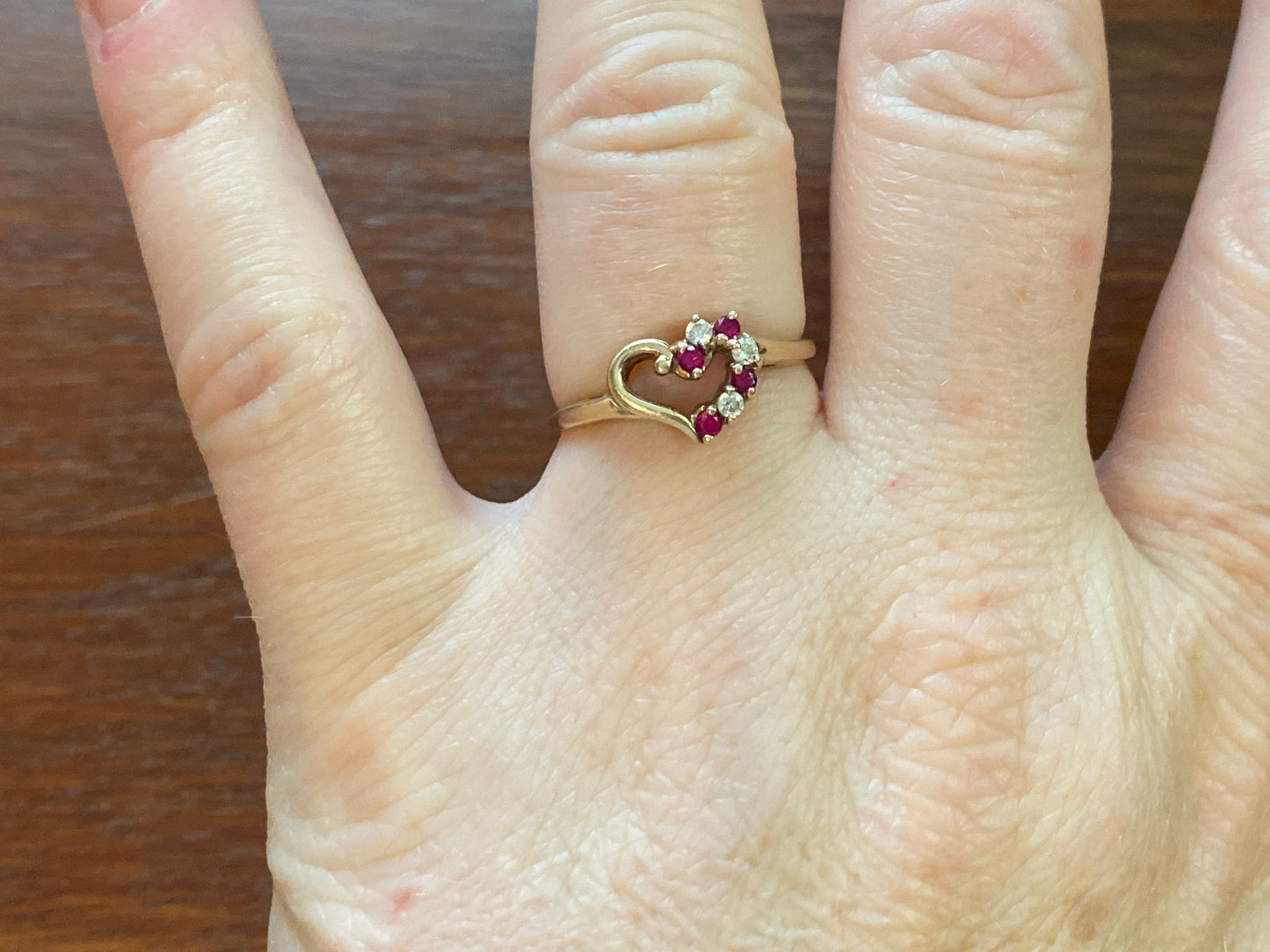 10k Yellow Gold Red White CZ Heart Ring Sz 7