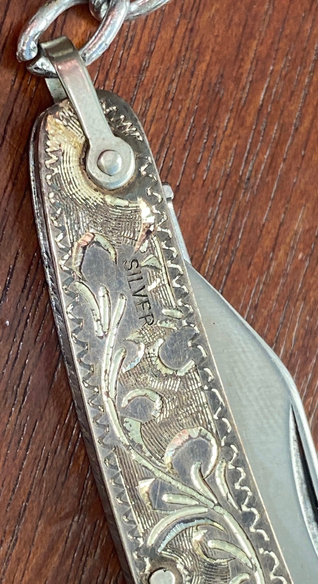 Antique Engraved Silver Case Stainless High Steel Pendant Knife Tool