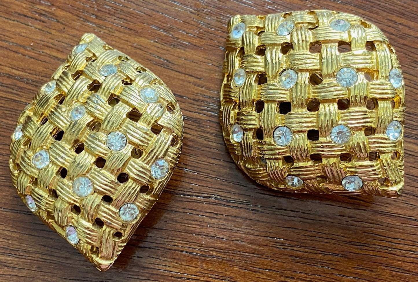 Vintage 80's Large Gold Tone Basket Weave Rhinestone Clip on Earrings