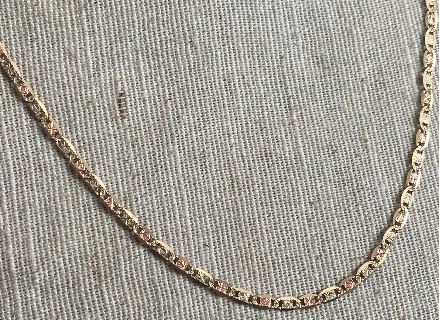10k Tritone Valentino Link Necklace 3mm Wide x 20" Long