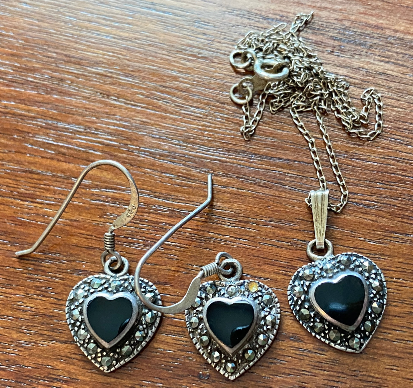 Sterling Silver 925 Onyx Marcasite Heart Pendant Necklace Earrings Set