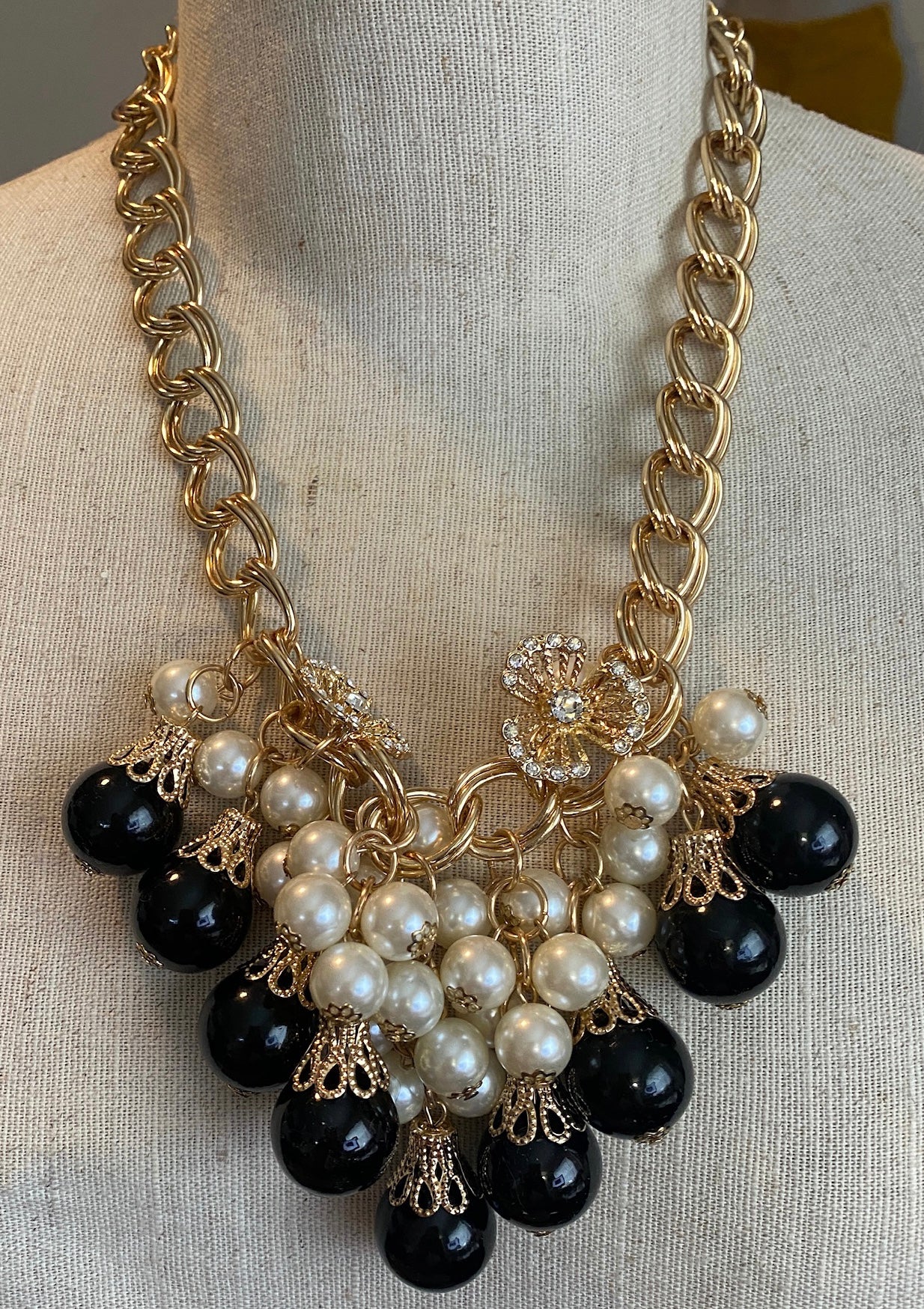 Gold Tone Large Chain Link Black Faux Pearl Bead Statement Collar Necklace