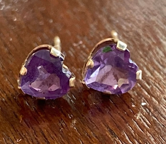 10k Yellow Gold Heart Shaped Amethyst Stud Earrings