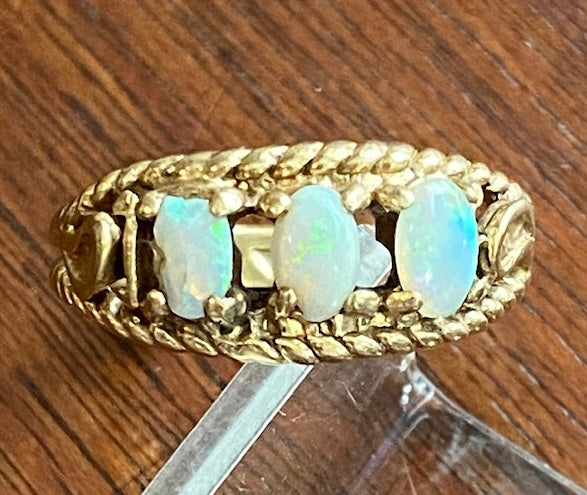 Vintage 10k Yellow Gold Oval Fire Opal 3 Stone Ring Sz 6