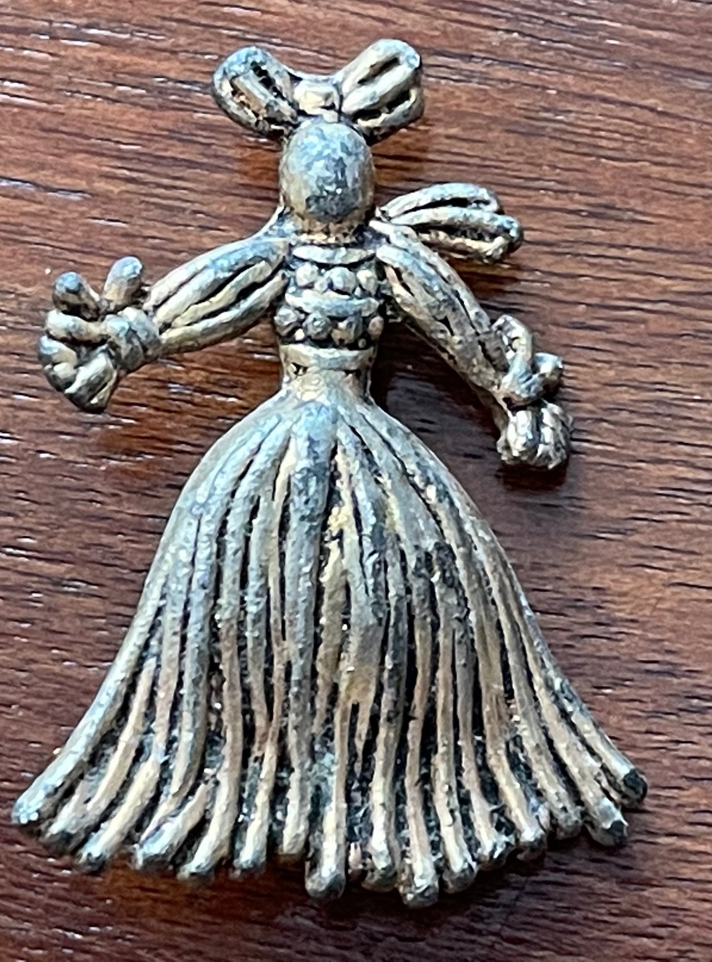 Vintage Metal Lady Figural Brooch Pin