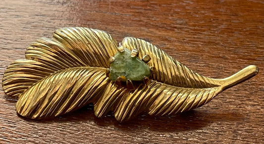 Vintage Gold Tone Metal Jade Stone Leaf Brooch Pin