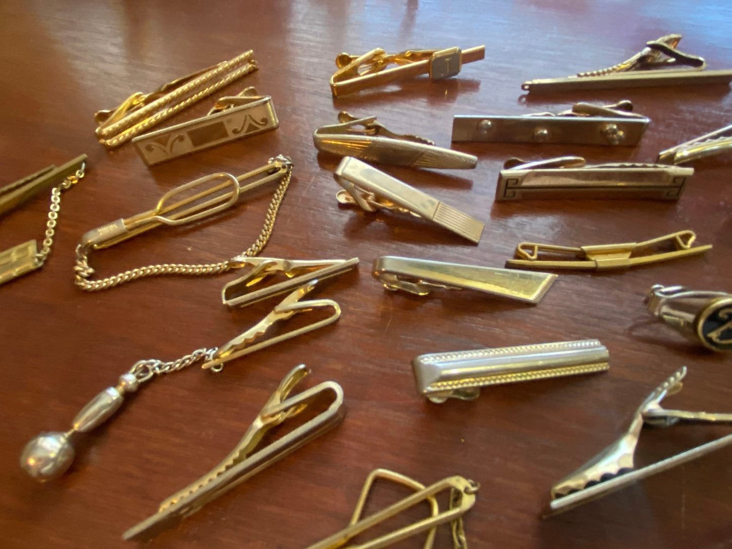 Lot of Vintage Tie Bars Clips Some Signed Mostly Gold Tone