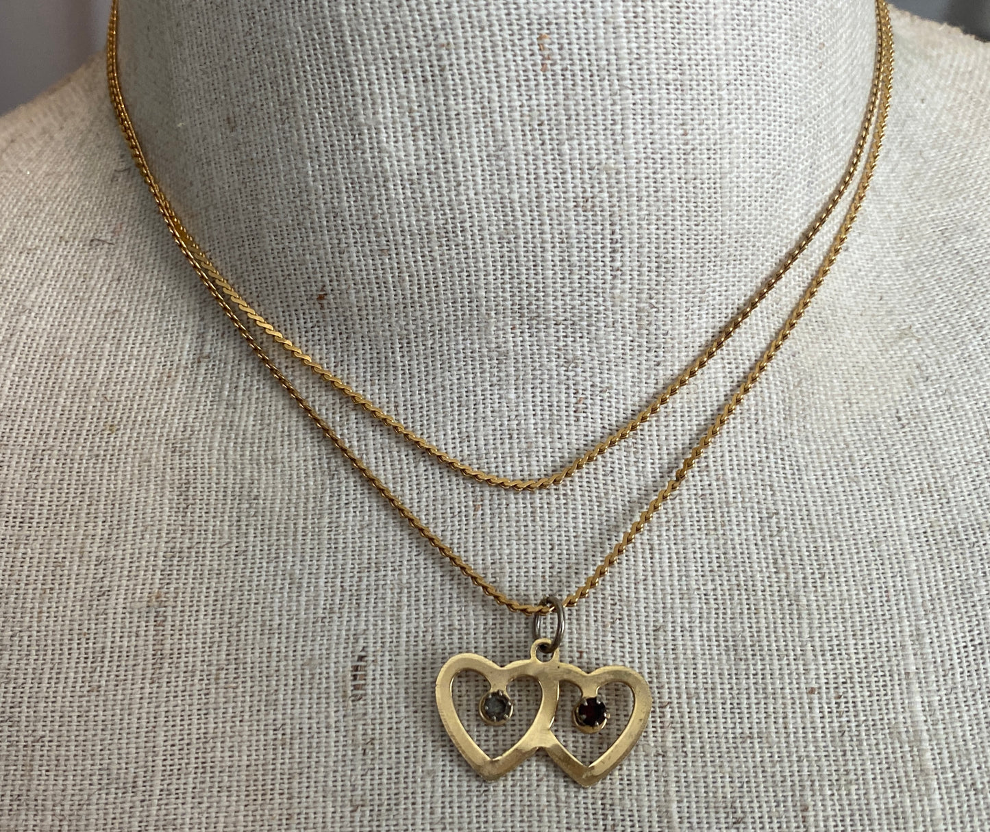 Vintage Sarah Coventry Gold Tone Chain Double Heart Rhinestone Necklace