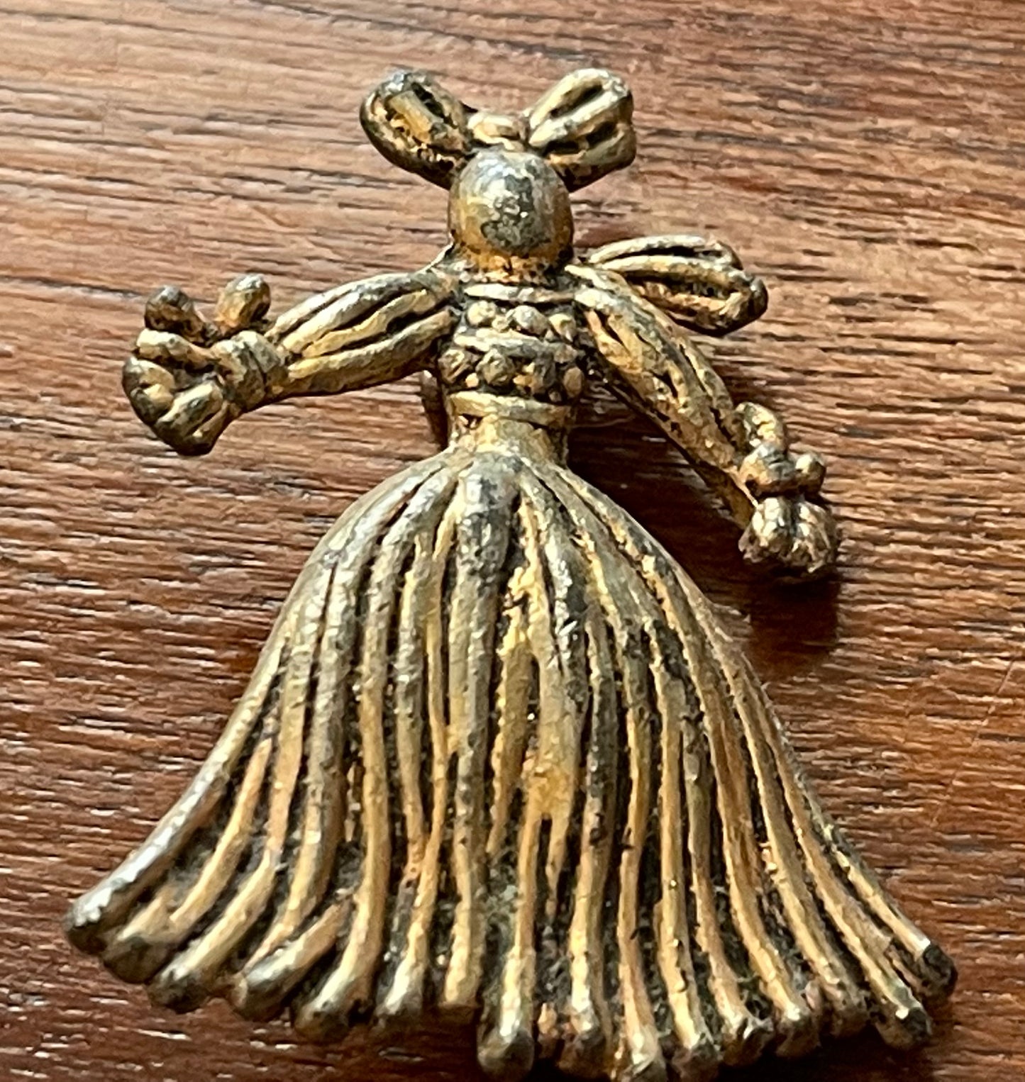 Vintage Metal Lady Figural Brooch Pin