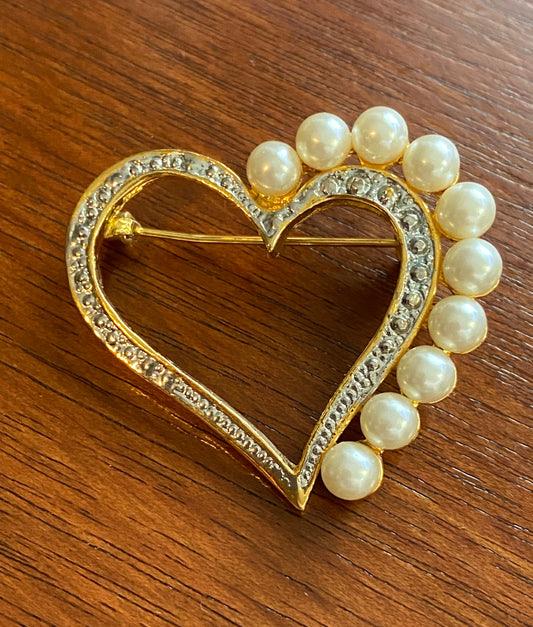 Large Heart Cutout Faux Pearl Brooch Pin Gold Tone