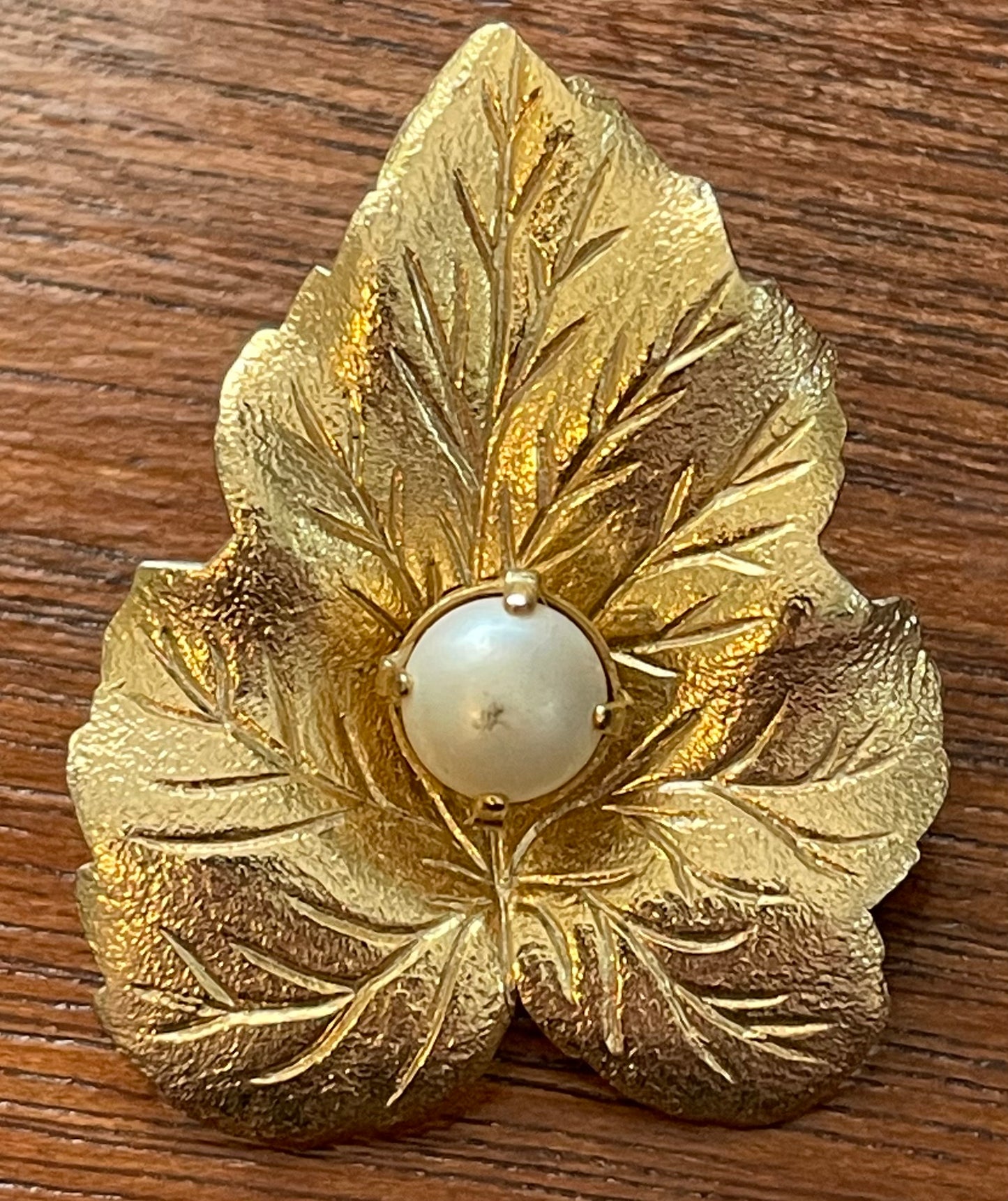 Vintage Gold Tone Metal Faux Pearl Leaf Brooch Pin