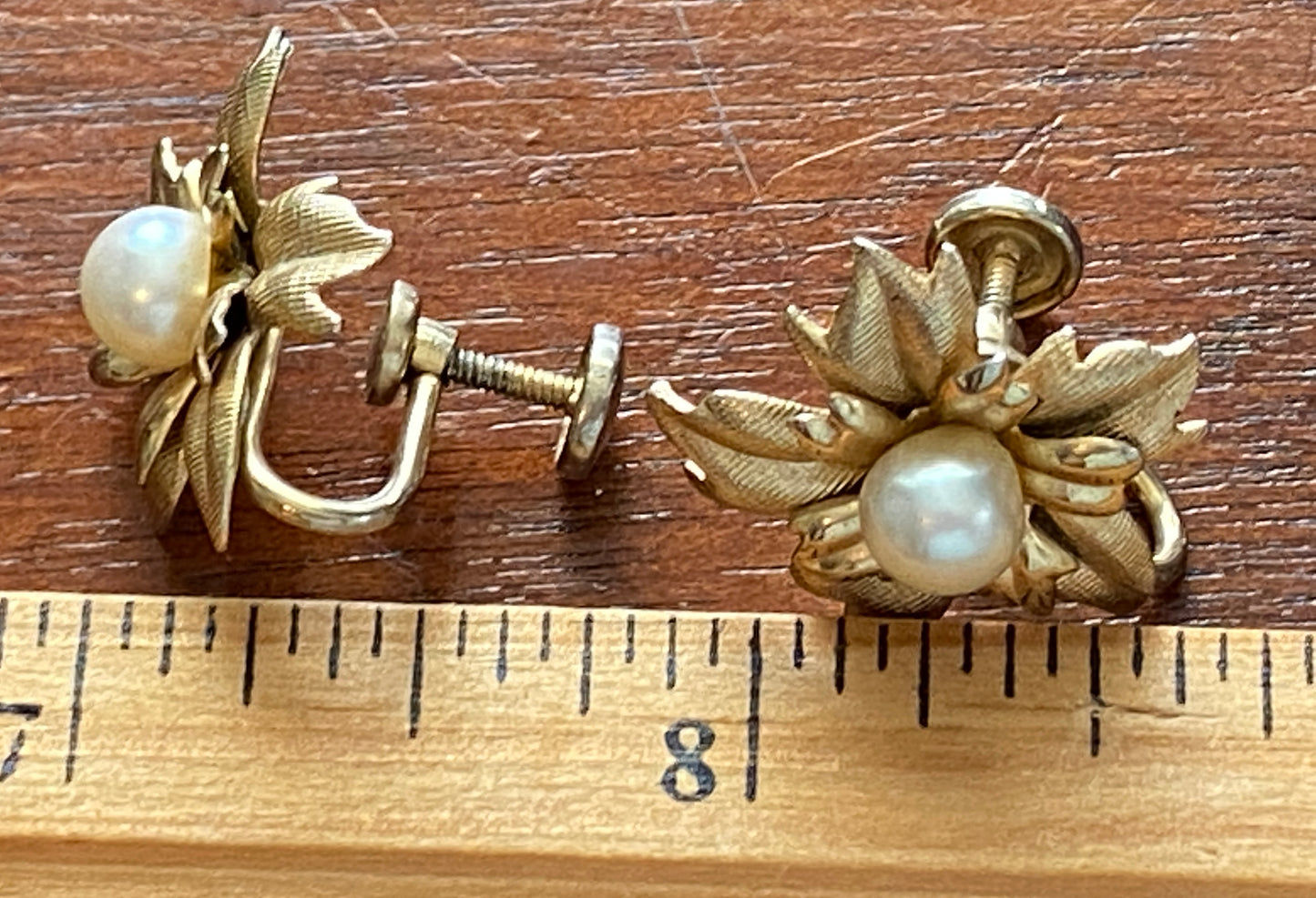 Vintage 1/20 12kt Yellow Gold Filled 6mm Pearl Screw Back Flower Earrings